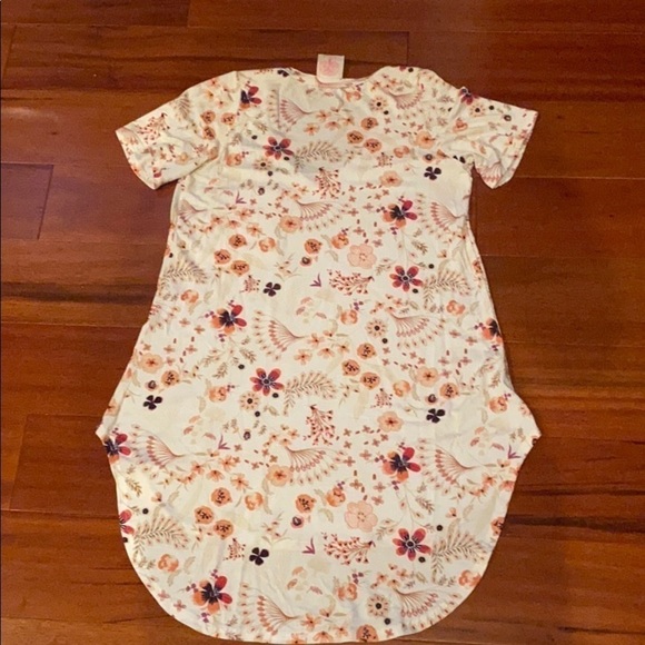 Modcloth Freelander cream floral tunic top - Picture 5 of 6